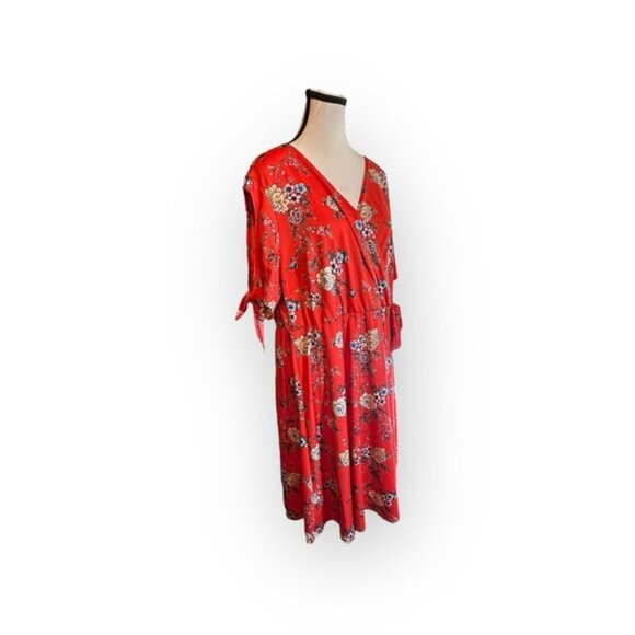 Women’s 2X Michel Studio Red Orange Wrap Front Floral Dress Short Slit Sleeve - Picture 8 of 9